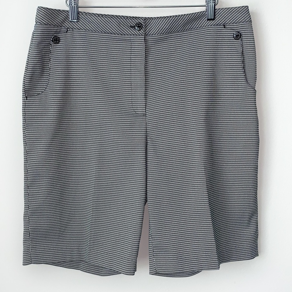 EP Pro Shorts Womens 12 Black White houndstooth Front zip Pockets Bermuda preppy